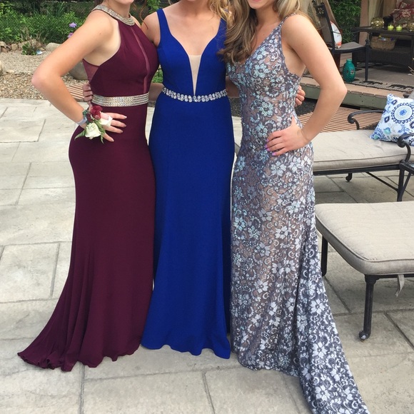 royal blue fitted prom dresses